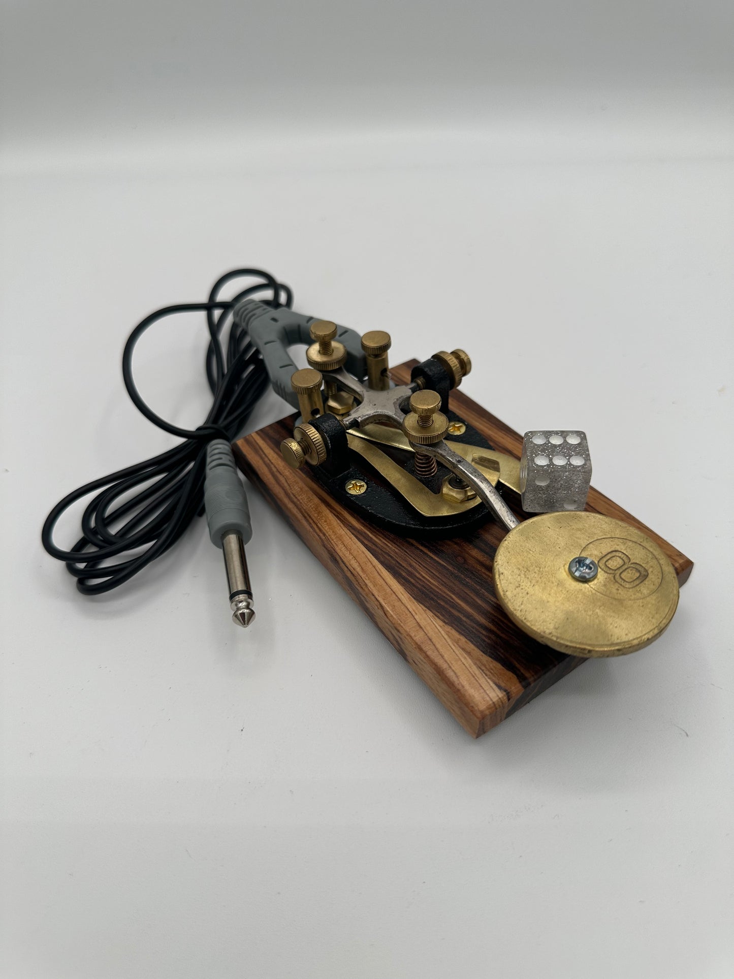 Constant Run Foot Switch (Brass8ball)